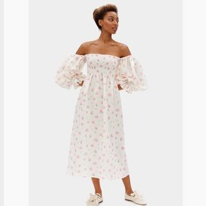 Atlanta Linen Dress. Never Worn. Perfect for vacation, bachelorette, honeymoon!